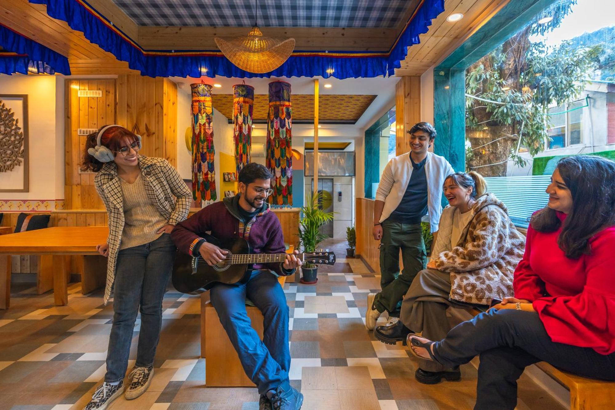 The Hosteller Mcleodganj, Bhagsu McLeod Ganj Extérieur photo
