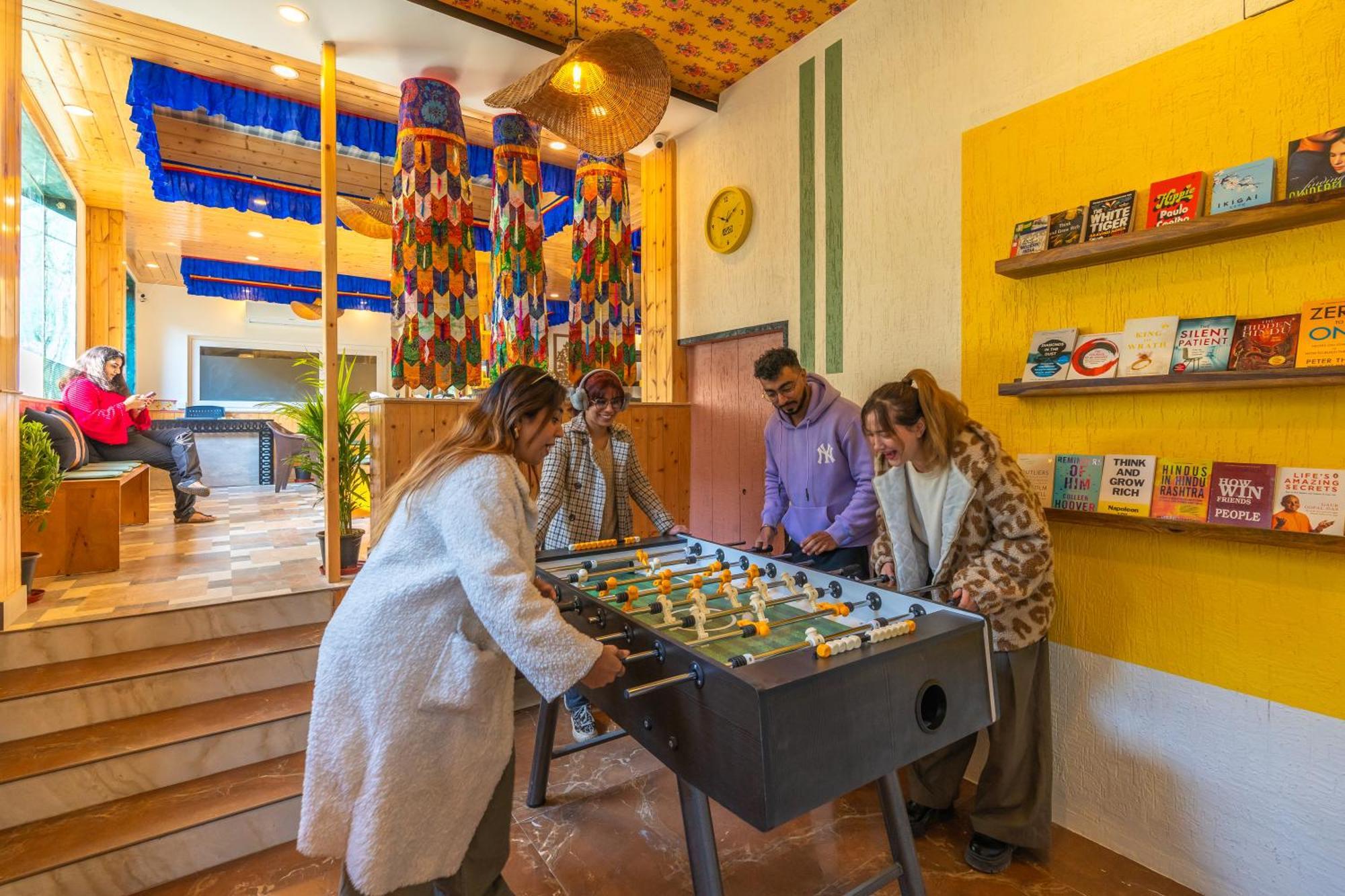 The Hosteller Mcleodganj, Bhagsu McLeod Ganj Extérieur photo